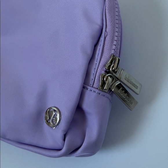 lululemon athletica Purple 2L belt Bag - Picture 4 of 5